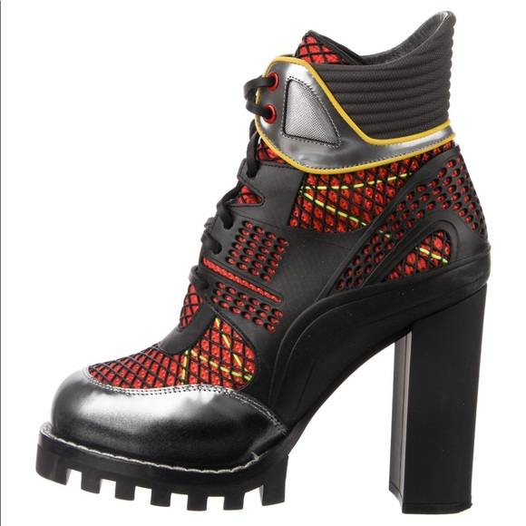 Louis Vuitton Shoes - Authentic Louis Vuitton printed combat boots 38